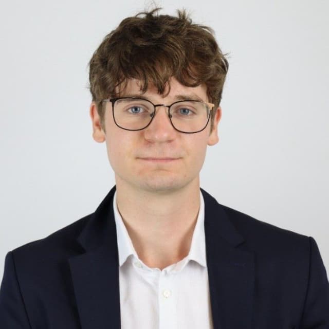 Gergely Toeroek